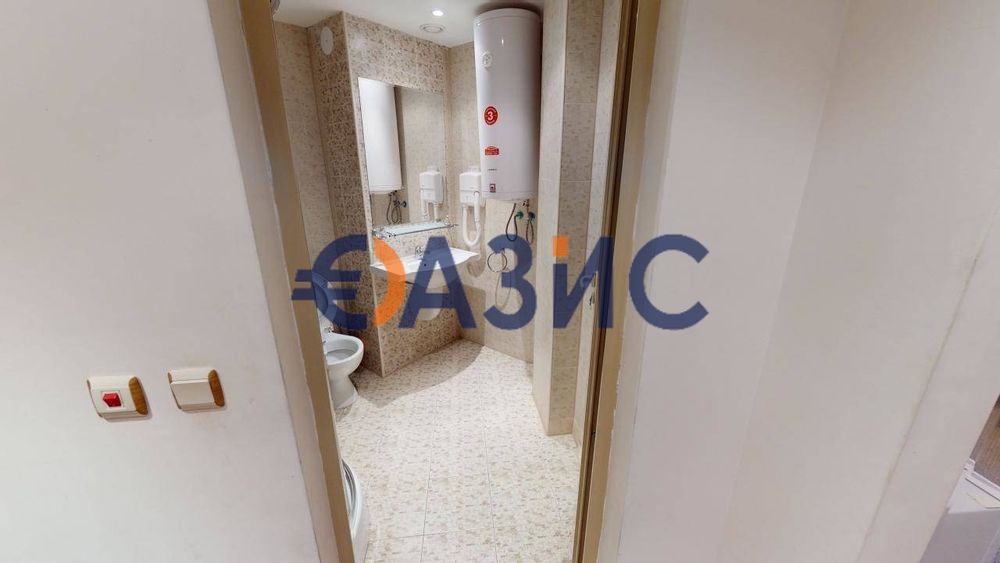 Продава се Двустаен апартамент в к.к. Слънчев бряг - 63 кв.м за 921 €/кв.м - Снимка #10