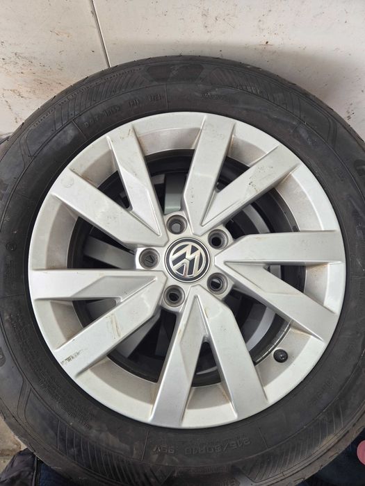 Джанти с гуми VW Passat B8 5x112 R16 215/60/16 оригинални комплект
