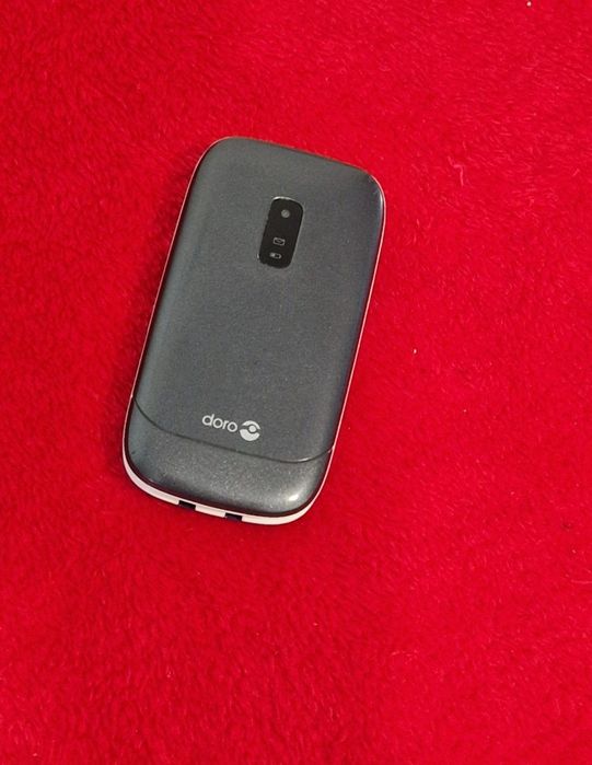 Telefon cu clapetă