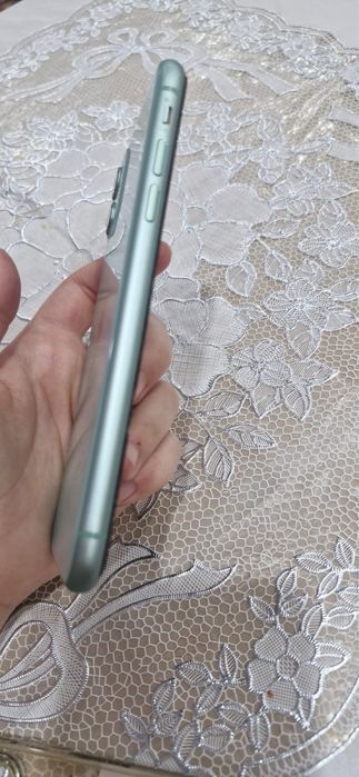Обменяю или продам айфон 11