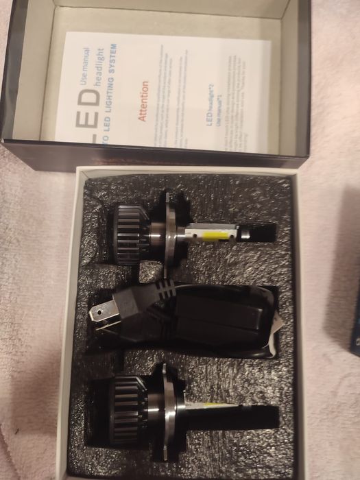 Set 2 bucatii H4 Led si D3S Xenon