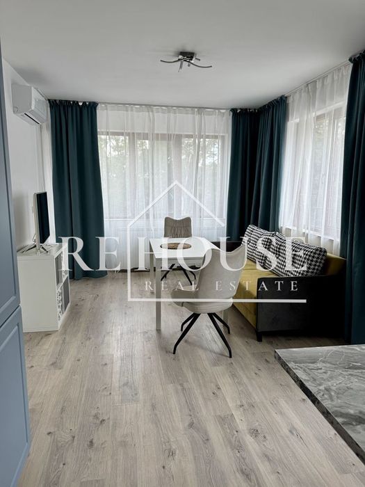 Дава се под наем Тристаен апартамент в Варна, Младост 1 - 850 кв.м за 630 € - Снимка #3