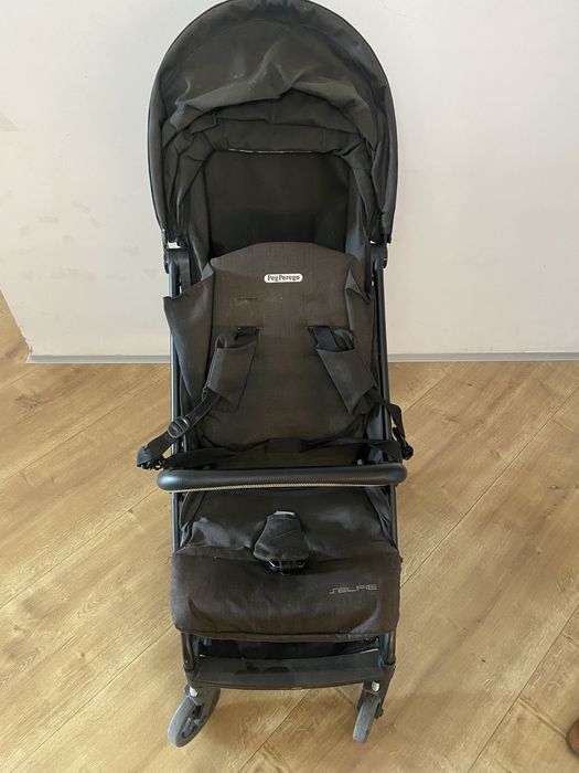 Carucior Peg Perego Selfie pliabil cu o singura mana