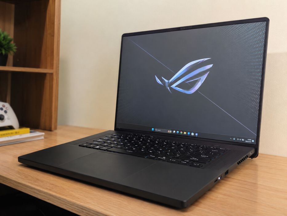 ASUS ROG Zephyrus M16 RTX 4070, i9, 48GB, 1TB