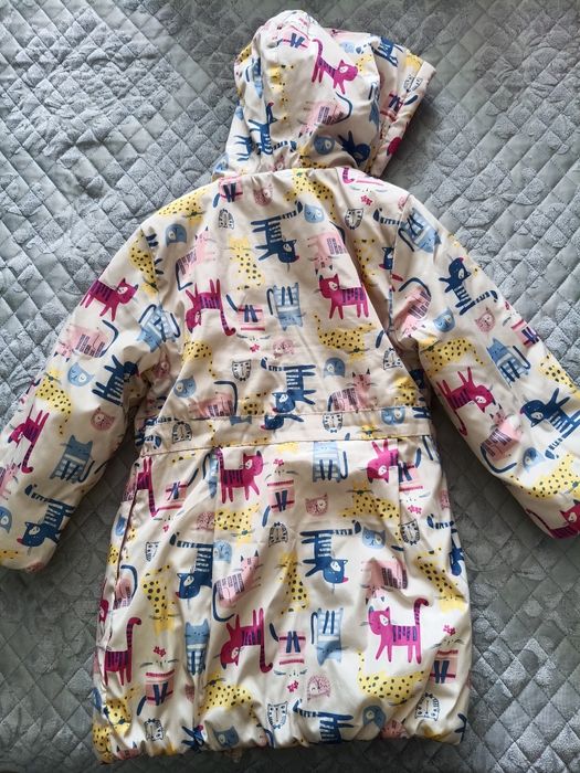 Продам куртки весна/осень для девочки