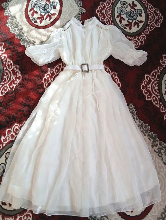 Qizlar uchun koylak.