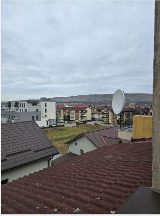 Antena offset pentru recepție satelit TV gratis