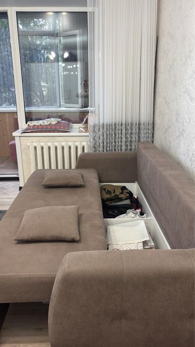 Продам диван срочно