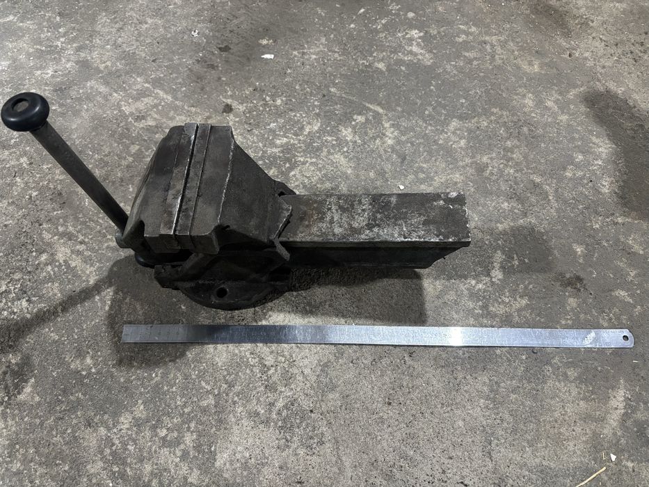 Тиски советские