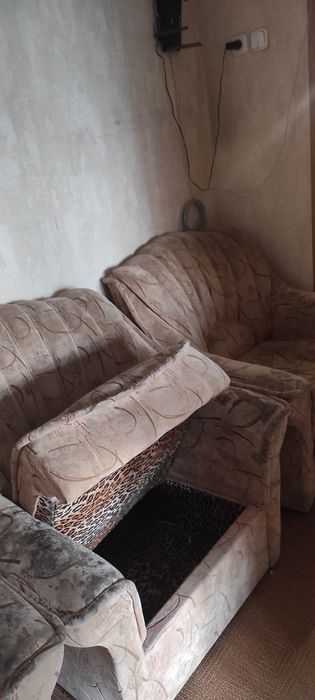 Отдам даром два кресла