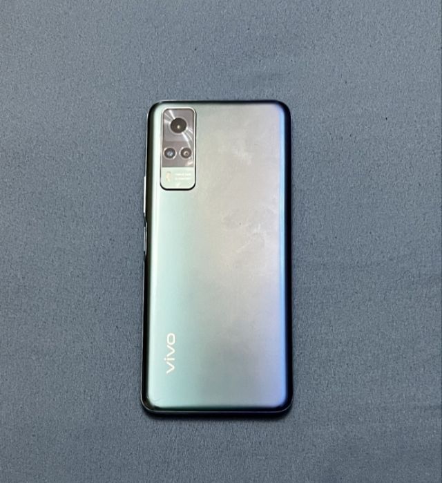 Продам Vivo Y31.