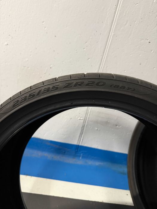 Vnad anvelope Pirelli P Zero PZ4 N1 Porsche 235/35/20 265/35/20