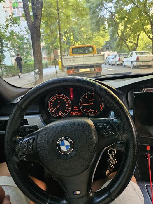 BMW Seria 3 0 — imagine 3
