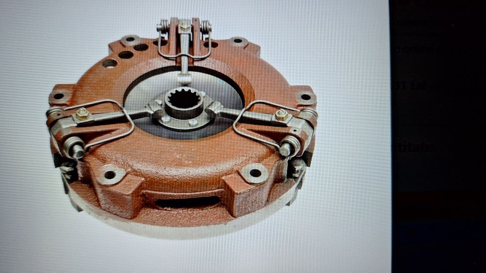 Ambreiaje tractoare u445 cu 3 parghii si cu 6 paighii