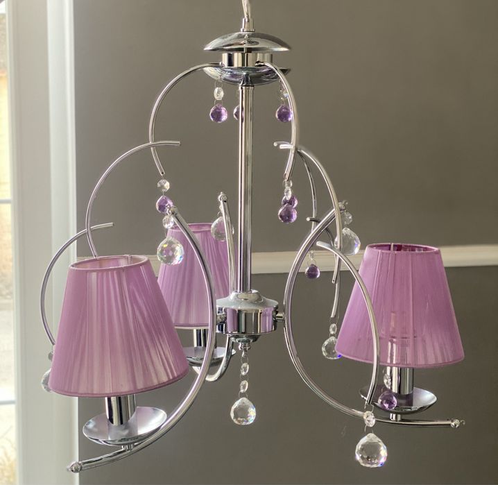 Люстра в спальню и зал