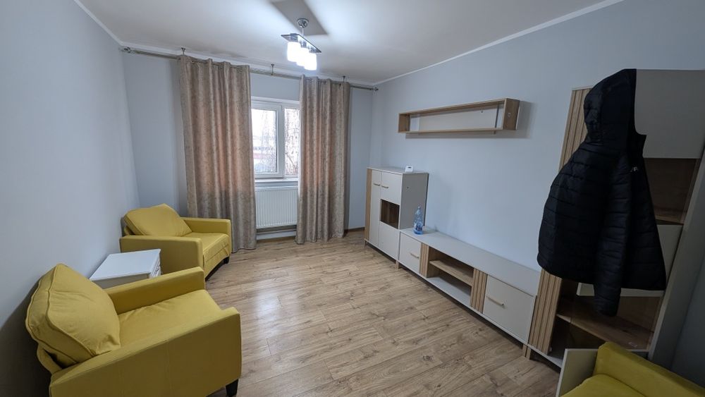 Vând apartament cu doua camere