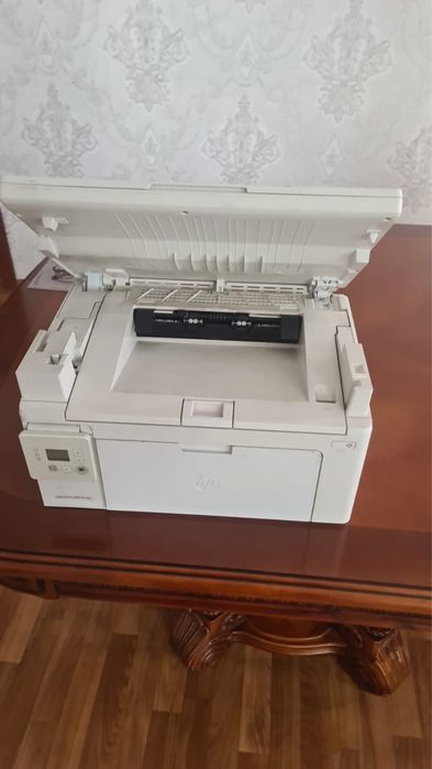 Продаётся принтер HP LaserJet Pro MFP M130a (б/у)