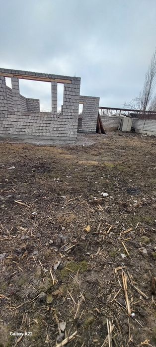 Hovli sotiladi 4 sotix