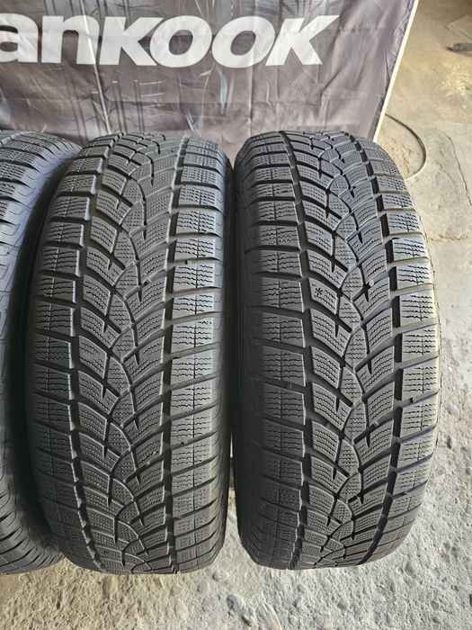 4 anvelope iarna 225 65 17 Goodyear 2023