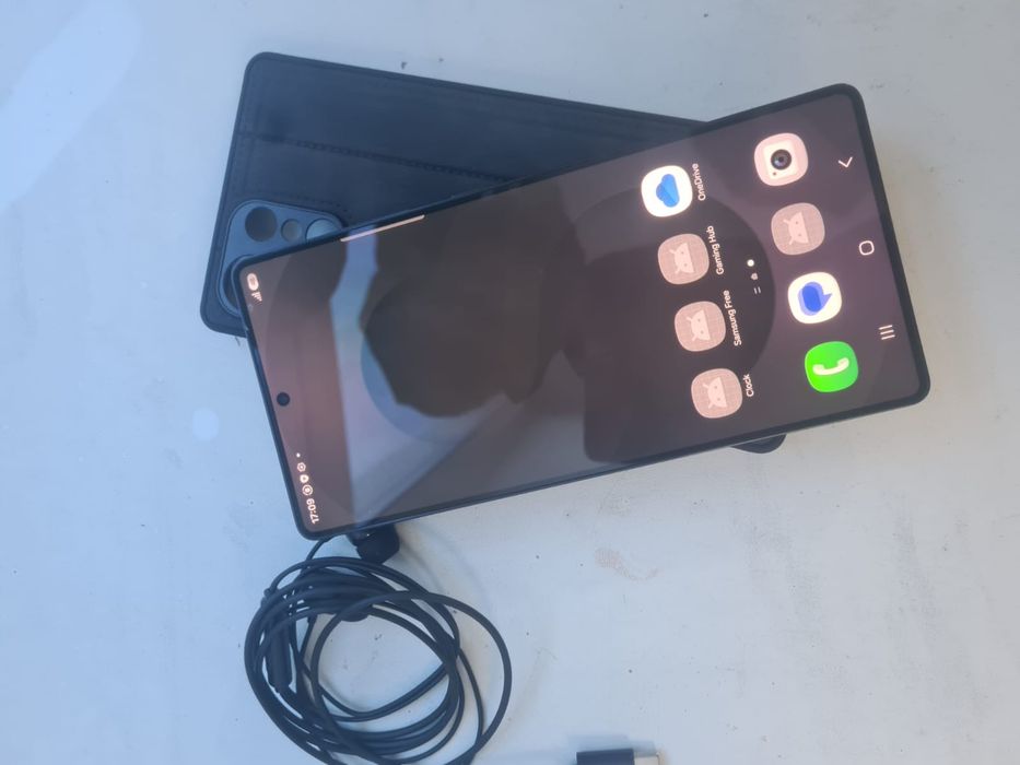Продам отличный смартфон