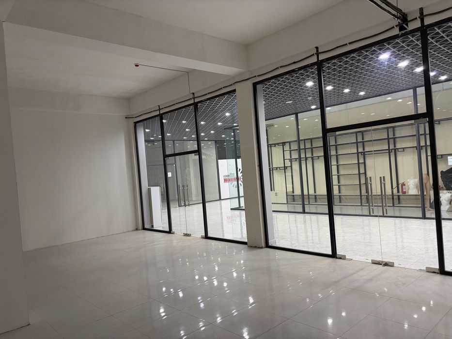 Сдаеться в аренду магазины в Festival Mall