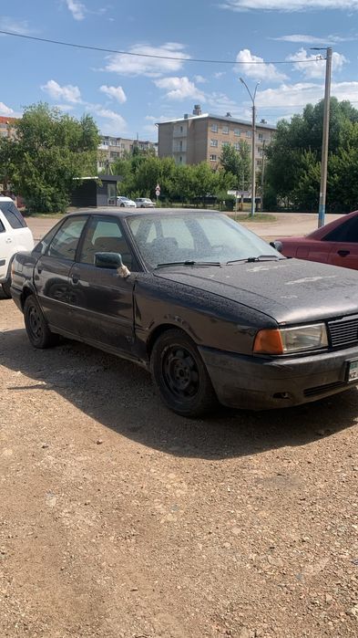 Продам Ауди 80. 1.8 карб