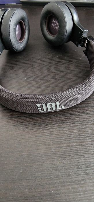 Слушалки JBL E45BT ON-EAR