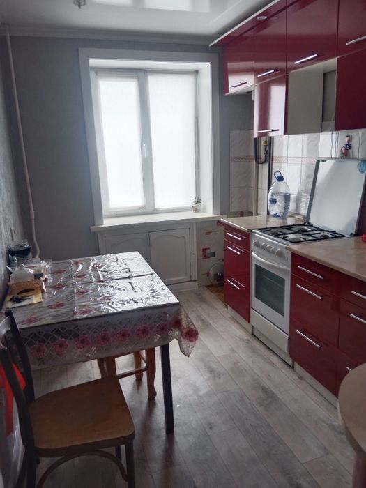 Продам 3- ком.квартиру .