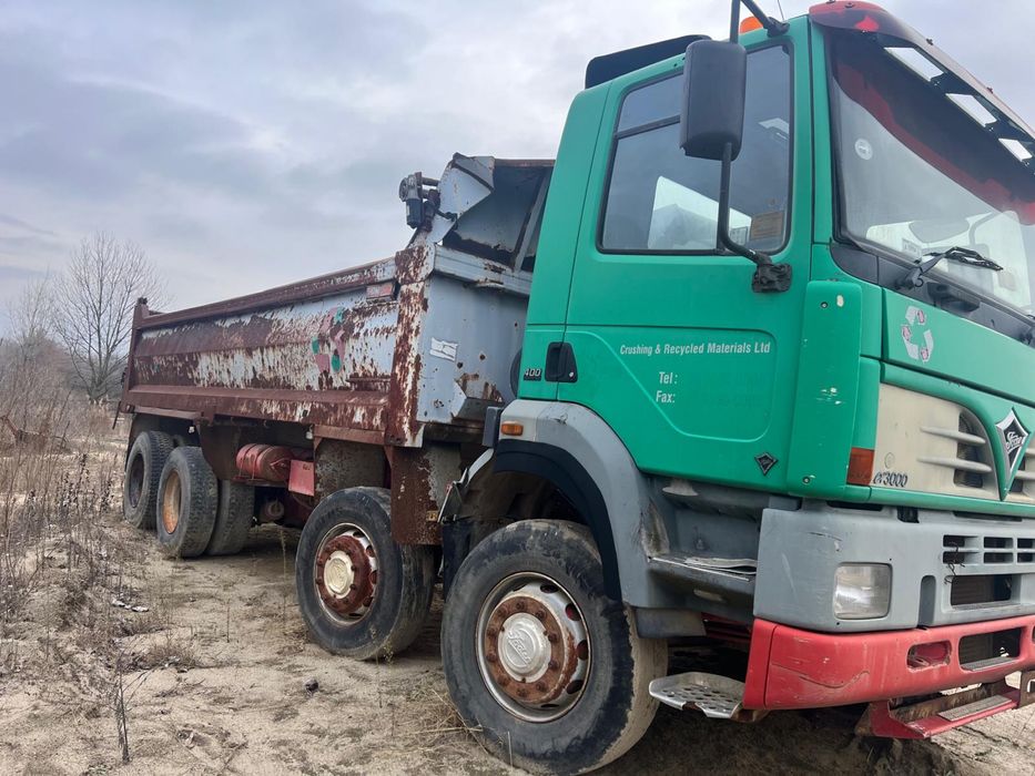 Tracker  8x4 DAF fooden