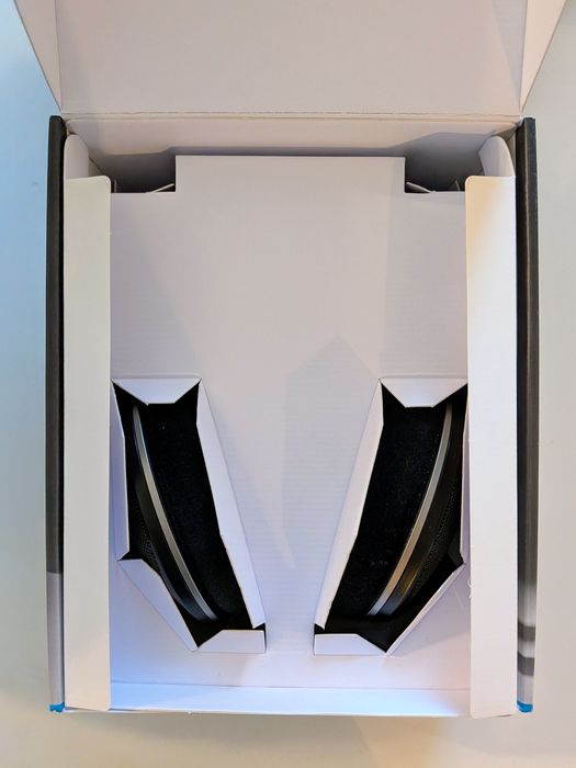 Vând Sennheiser HD 550 noi