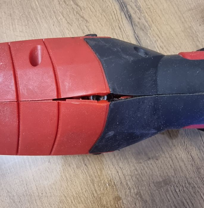 Акумулаторен саблен трион Einhell 18v