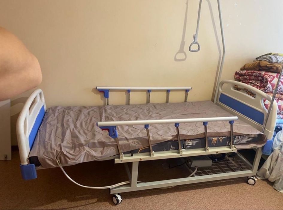 Кровать медицинская