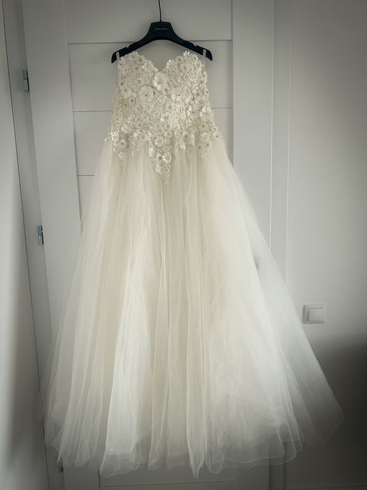 Vand rochie de mireasa