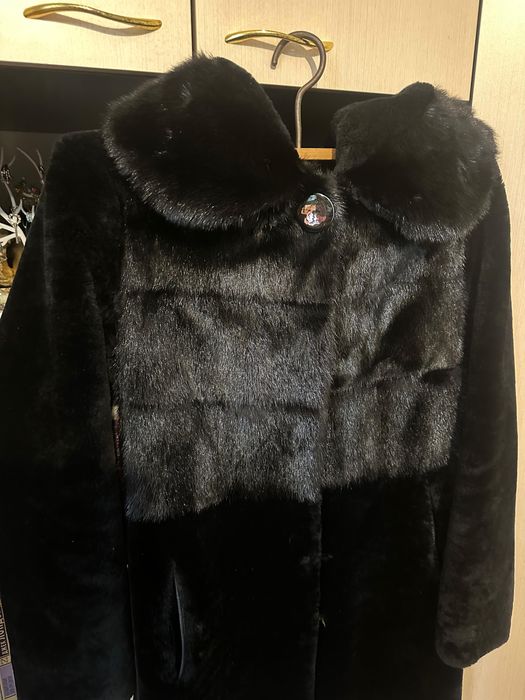 Шуба с норкой половина с мутоном