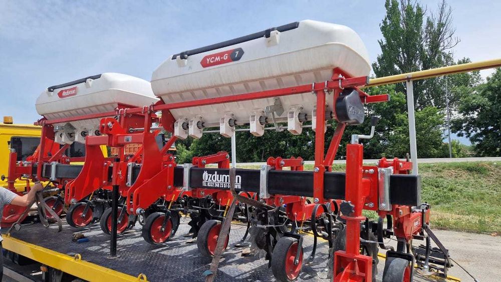 Культиватор с окучниками 6-ти рядный