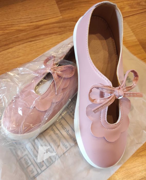 Incaltaminte pentru fete pantofi, sandale, adidasii , noi