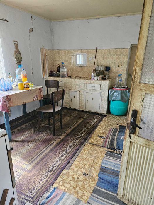 Продавам къща в гр. Тервел, обл. Добрич