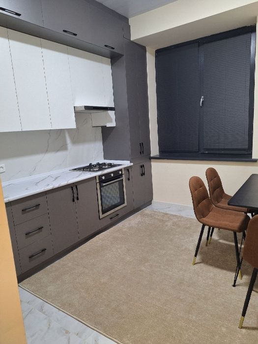 Sergilida Yangi choshtepa Dom sotiladi 80kv 3xona tayor mebel texnikal