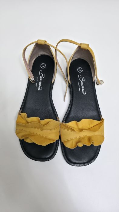 Sandale din piele intoarsa Benvenuti, galbene, marimea 38