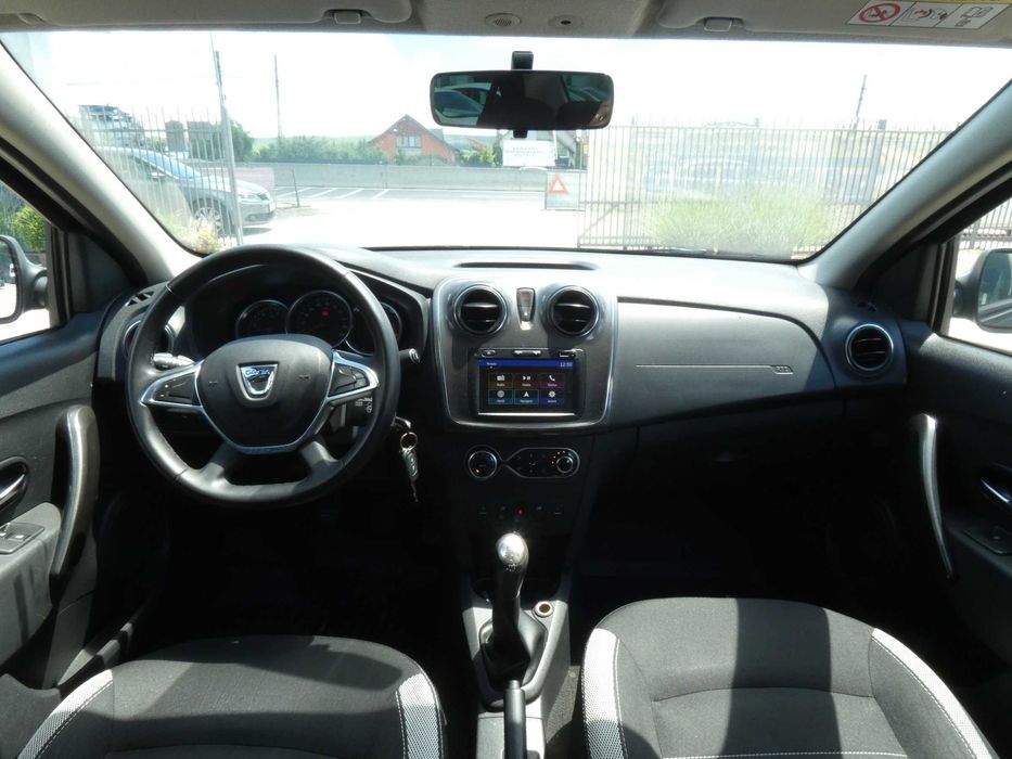 Dacia Logan 0.9 Stepway/Camera/Pilot/ climatronic/front assist