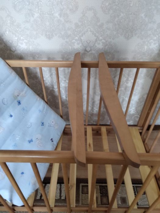 Продам манеж детскую кровать с матрасом