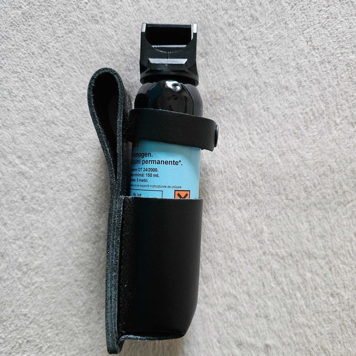 Toc tactic din piele și spray lacrimogen 150 ml