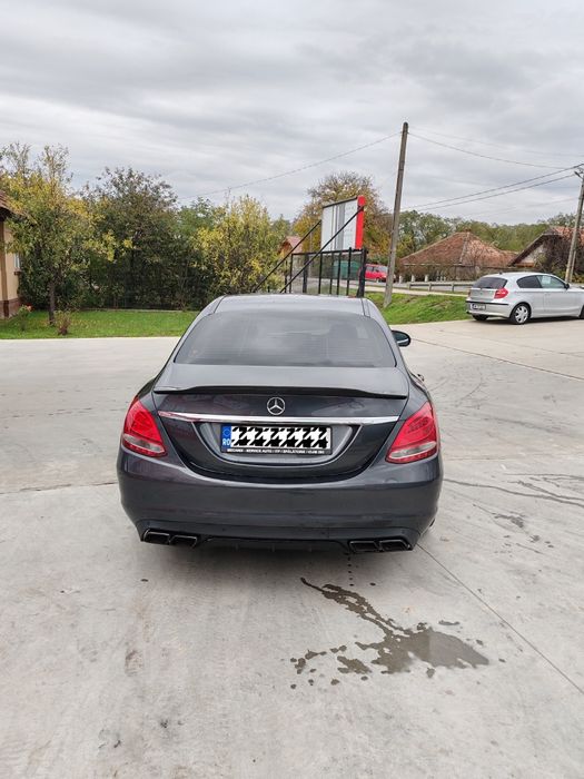 Mercedes Benz C180