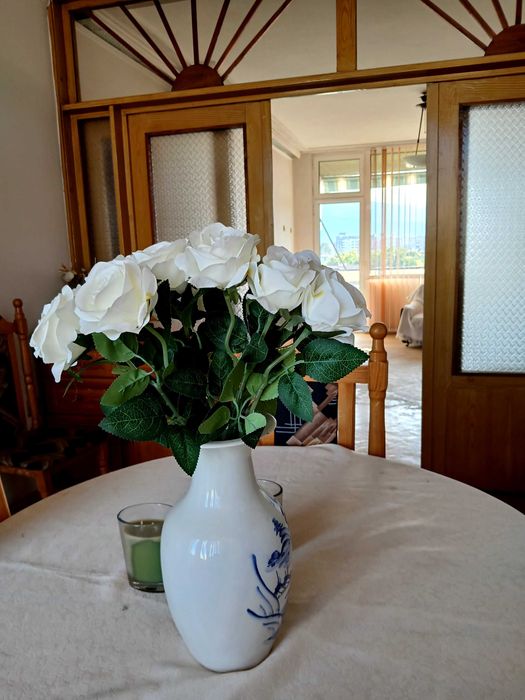 Продавам 4-стаен монолитен апартамент до Камела