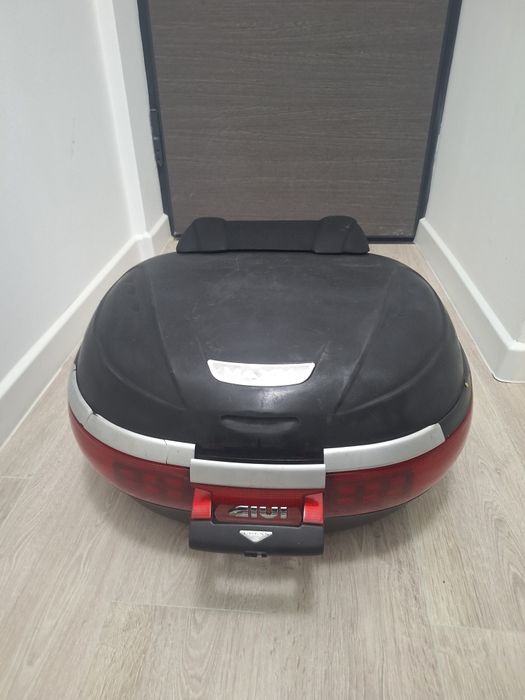 Top case(cutii) moto Givi monokey Maxia, sau SW Motech 50 litri
