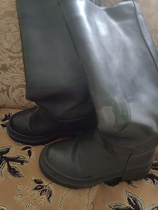 Продажа срочно обувь