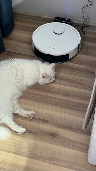 Продам робот пылесос