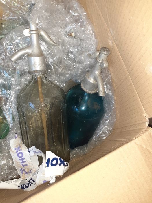 Шишета за сода. Много добре запазени без забележки. 18лв.на брой. И  р