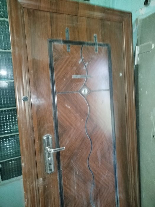 Продам железный дверь