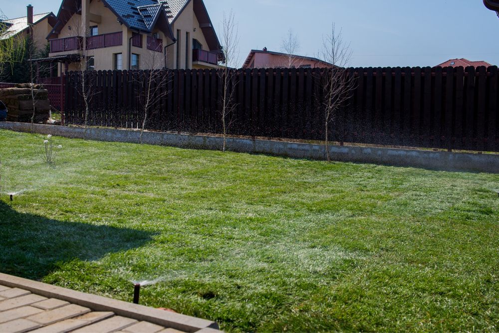 Montaj rulouri gazon siteme de irigan pregarire teren pt montaj